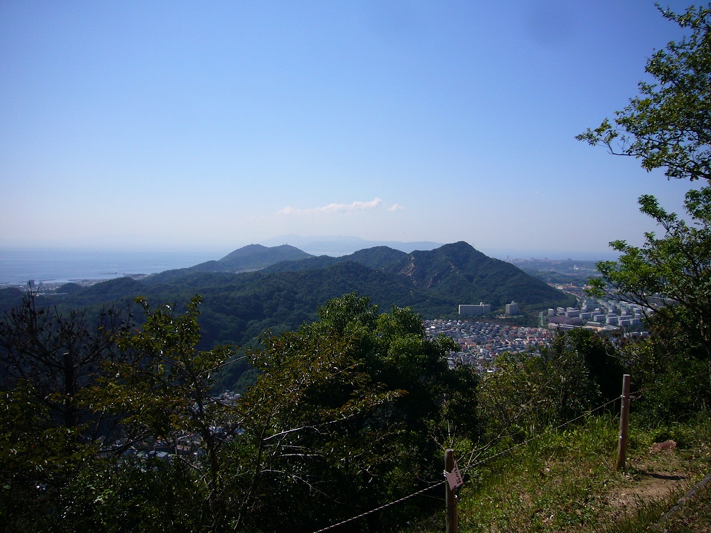 登り口探しの　高取山_e0024081_1565822.jpg