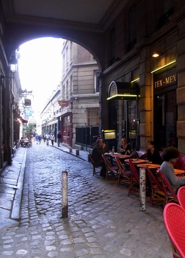 ☆お気に入りの小道~Cour du Commerce Saint Andre_b0189667_2151591.jpg