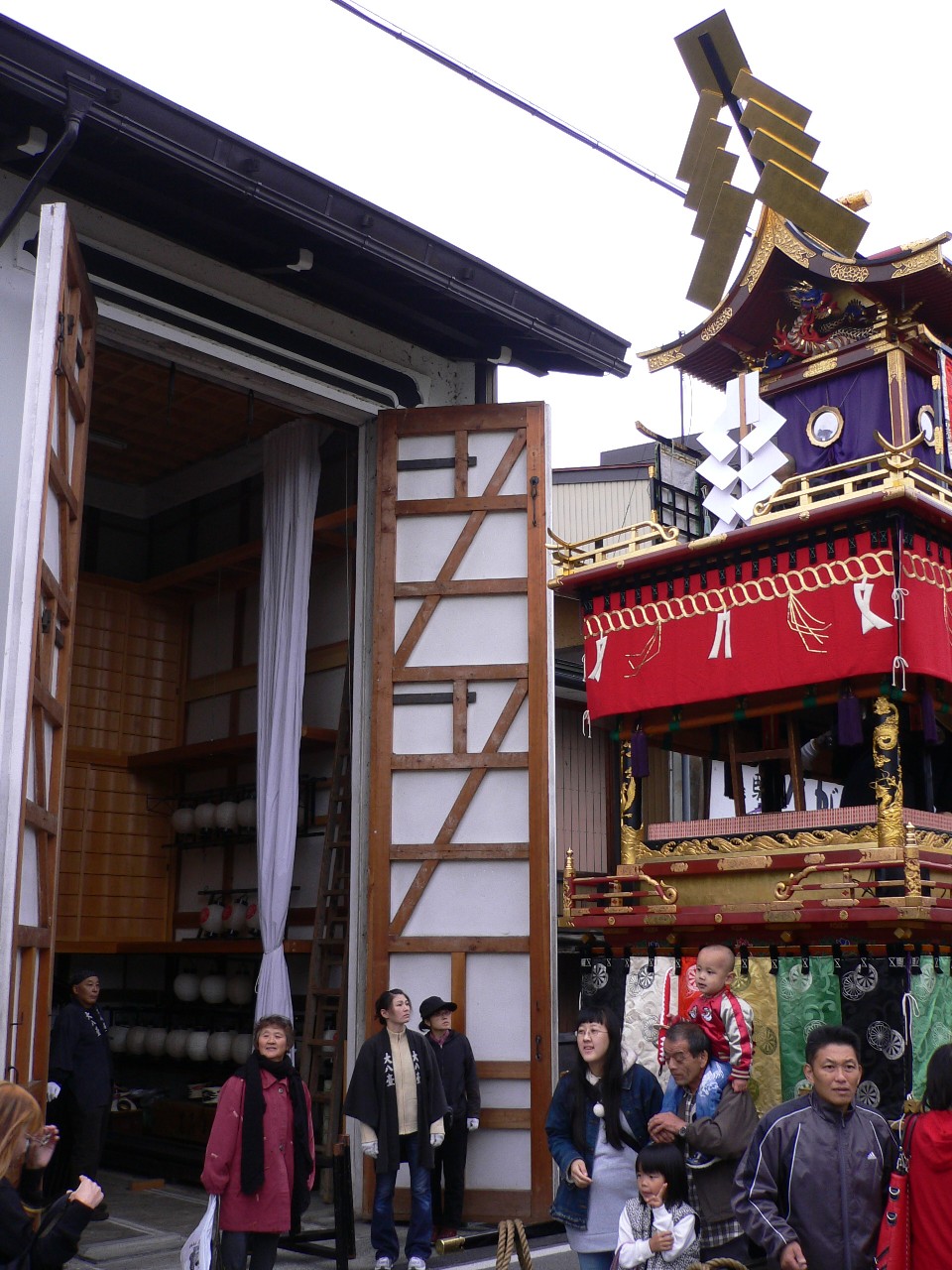 飛騨高山秋祭り_a0105809_1194878.jpg