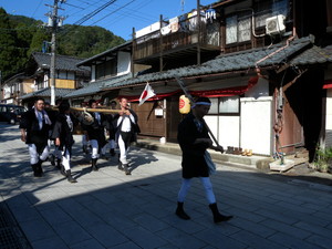 「迹王の餅（堂の餅）」という行事が今立にはあります（その１）_e0061225_8115185.jpg