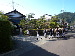 「迹王の餅（堂の餅）」という行事が今立にはあります（その１）_e0061225_8165767.jpg