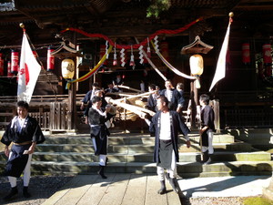「迹王の餅(堂の餅)」という行事が今立にはあります(その1)_e0061225_8233537.jpg