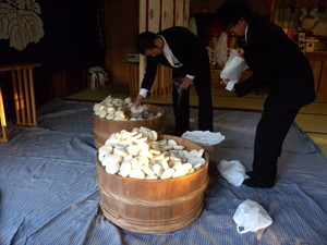 「迹王の餅(堂の餅)」という行事が今立にはあります(その2)_e0061225_9305643.jpg