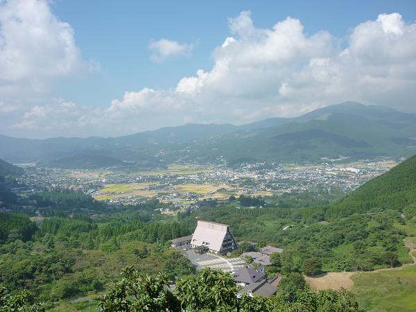 温泉郷をめぐる旅パート２～九州④湯布院～_e0185543_0501813.jpg