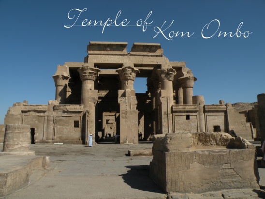 エジプト3日目　コム・オンボ神殿 ①_a0124689_17122630.jpg