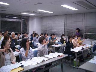 がんばっていきましょー!!(手話講習会/入門課程)_c0153906_11463348.jpg