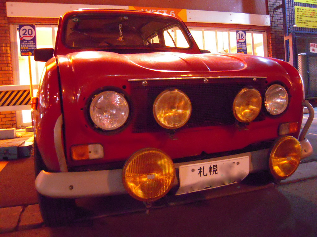 ルノーキャトル FUN!! (RENAULT 4)_e0146210_21112040.jpg