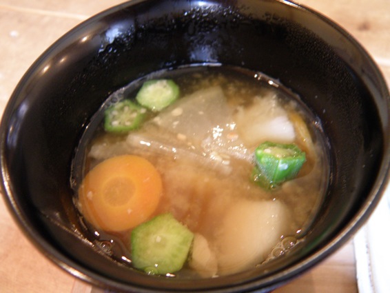 9チェアさんの玄米おにぎりセット_f0053279_21258.jpg
