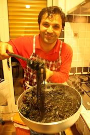 pasta al nero di seppia_c0171485_2033780.jpg