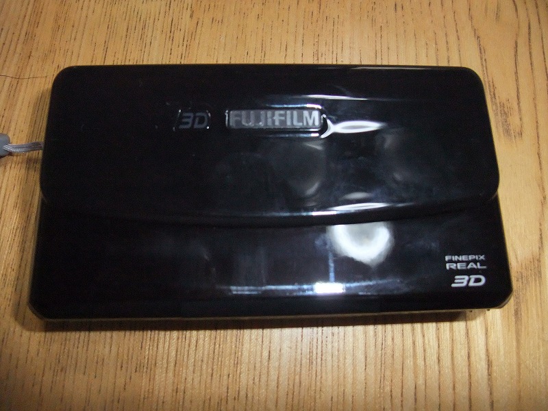 物欲ブログ？新兵器ＦＵＪＩＦＩＬＭ　３Ｄカメラ登場_f0050534_865611.jpg