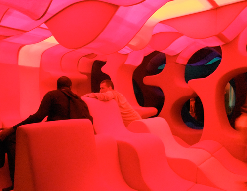 ヴェルナー・パントン展 : 藤崎圭一郎の雑思録