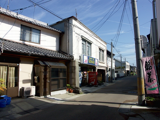 西大寺の看板建築群_f0116479_215241.jpg