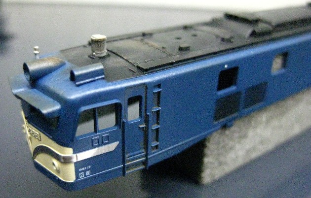 EF58-86の加工は停滞ぎみです。 (汗_b0128336_1932652.jpg