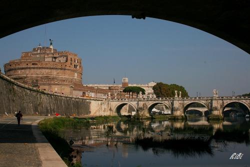a0125731_12375125.jpg