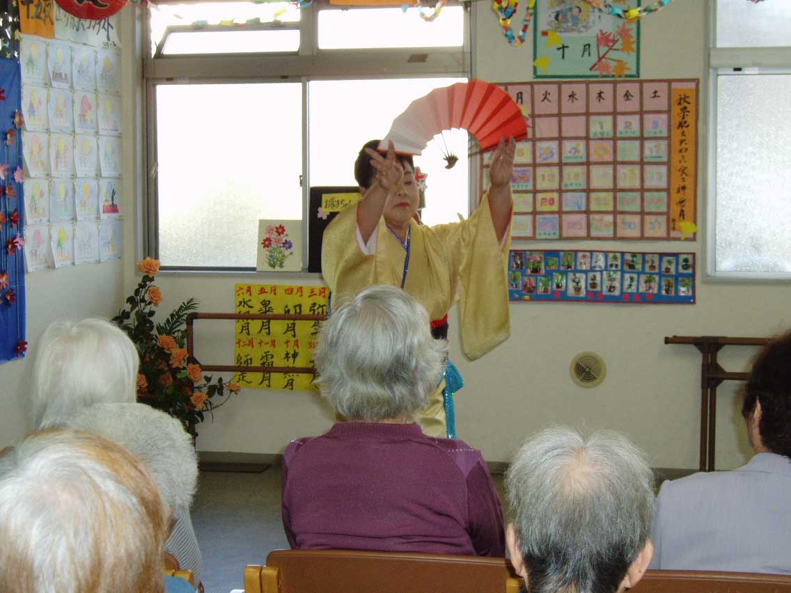 踊りの会(デイ古都里)_a0135191_11412682.jpg