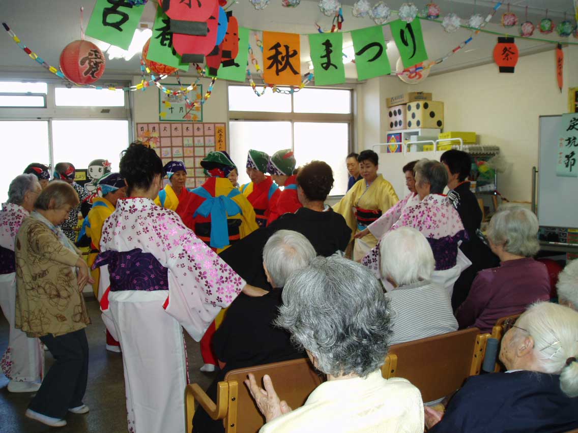 踊りの会(デイ古都里)_a0135191_1141936.jpg
