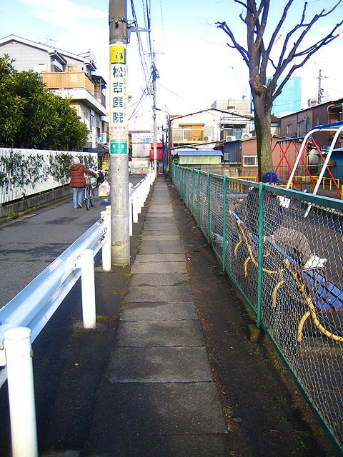 神田川笹塚支流(和泉川)(2)最上流部・北側水路_c0163001_22403340.jpg