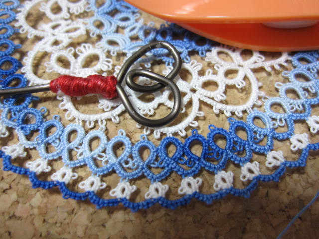 tatting Ｄoily (^^) /♥ハートのピコゲージ♪_e0175885_22132826.jpg