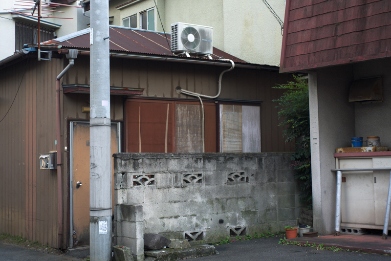 石神井公園駅周辺　6　　LUMIXG1+ROKKOR28mmF2.8　開放試写_d0082324_1175485.jpg