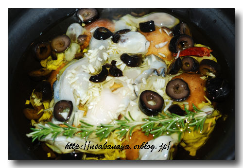 牡蠣とマッシュールムのオイル煮.........  ajillo  〜 アヒージョ 〜_d0069838_1624281.jpg