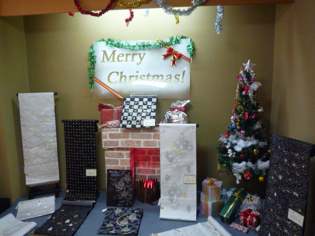 クリスマスの帯を仕入れに。_f0181251_18434584.jpg