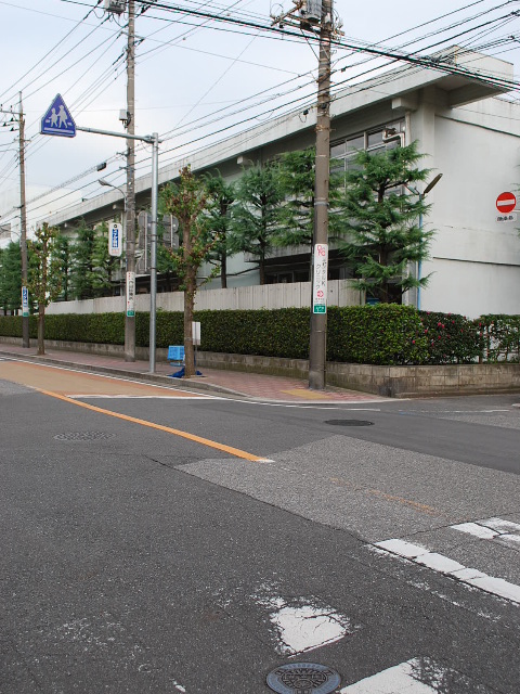 埼玉県戸田市立戸田第一小学校・旧校舎(昭和モダン建築探訪)_f0142606_23171045.jpg