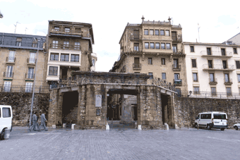 e0034141_1214523.gif