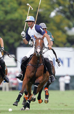 ポロへのお誘い [Campeonato Argentino Abierto de Polo ]_c0114387_5593961.jpg