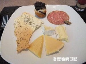 Wリトリート＆スパ・モルディブ：朝食＠Kitchen♪ _f0190653_9472516.jpg