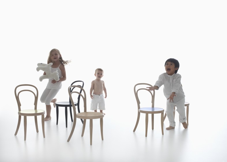 曲げ木のトーネットのいま_a0116902_15354876.jpg