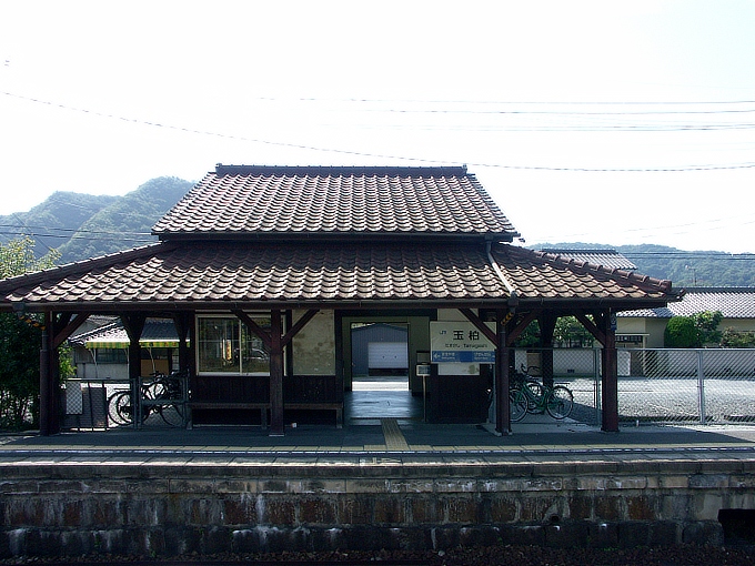 津山線建部駅・玉柏駅_f0116479_014025.jpg