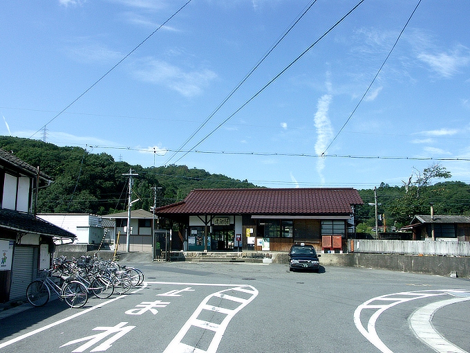 津山線建部駅・玉柏駅_f0116479_072388.jpg