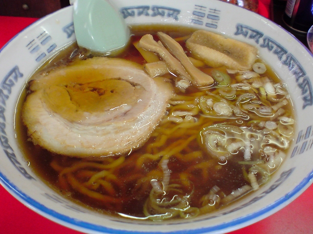 手打ちラーメン　　ラーメン遊_b0144987_23402427.jpg