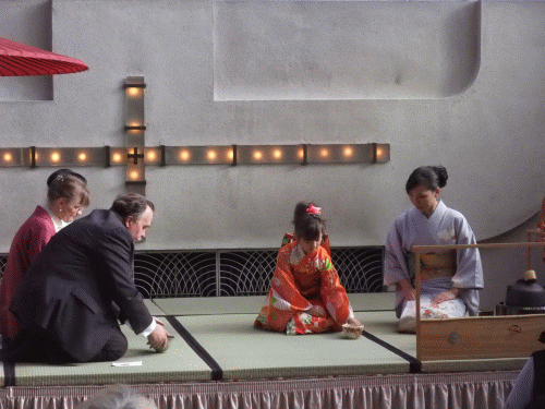 e0116315_21143555.gif