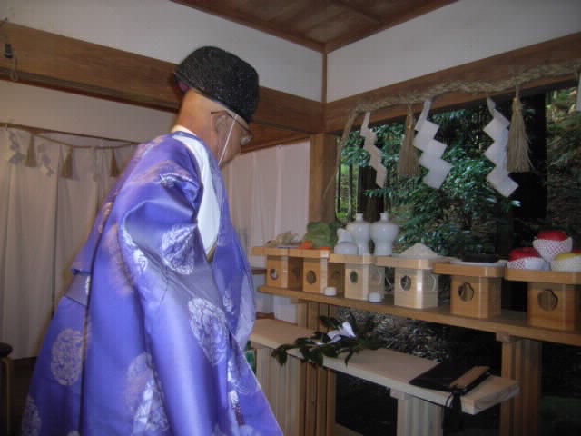 上遷宮 神様のお引越しです。_f0052181_2252182.jpg
