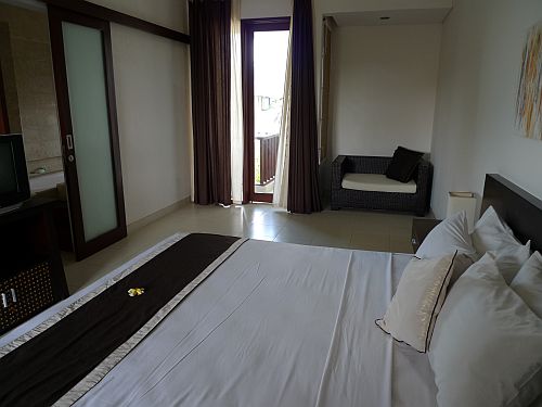 Villa Diana Bali　　= Deluxe Room =_c0102085_0504047.jpg