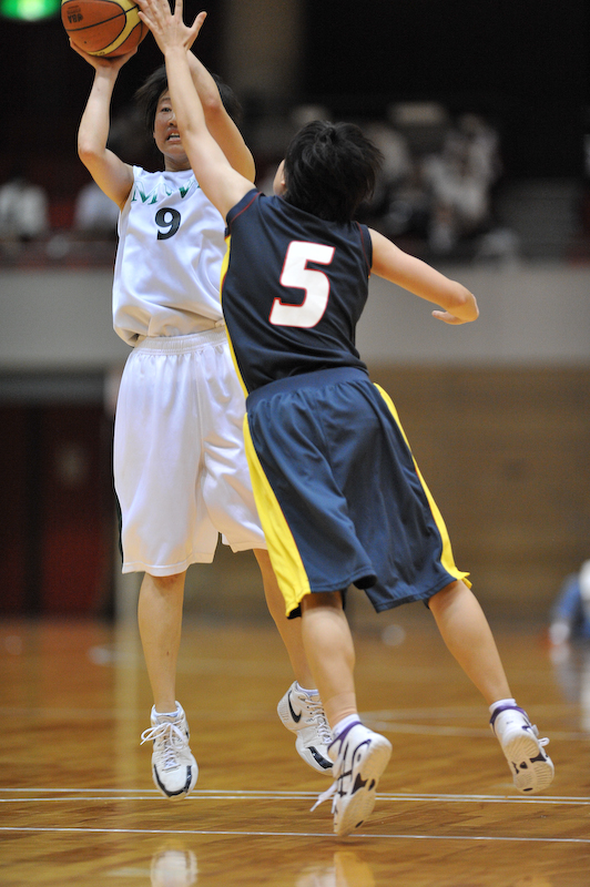 2009/09/19/武庫川女子大-大阪人間科学大＠尼崎市記念公園総合体育館03_c0119900_17303658.jpg