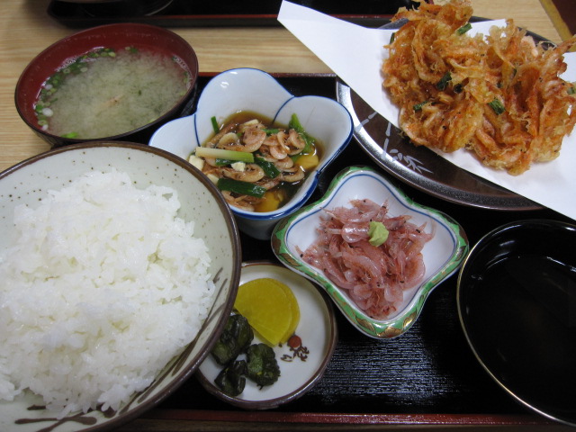 食堂さかえ の 桜エビかき揚げ定食¥1,450@由比町_b0042308_0225784.jpg