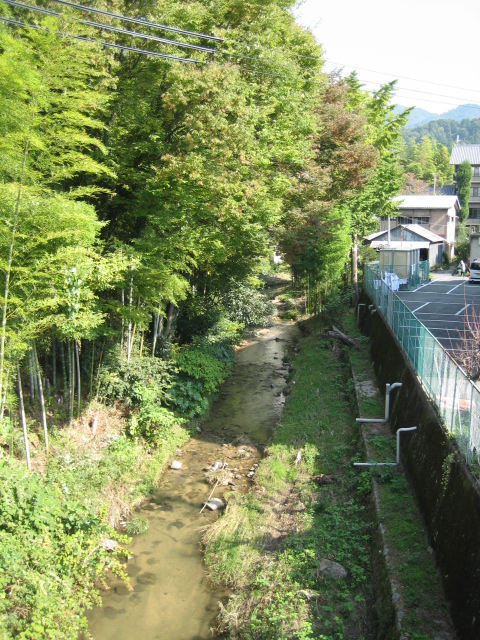 良い天気なんで山の辺の道を・・・_d0135633_1404822.jpg