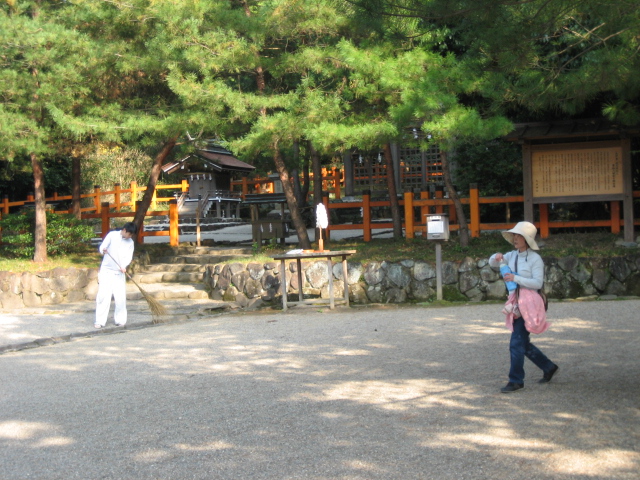 良い天気なんで山の辺の道を・・・_d0135633_14141763.jpg