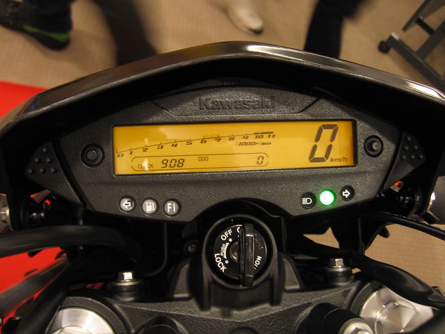 Dトラッカー250 走行小メーター KAWASAKI D-TRACKER [Dトラッカー]「Dトラのメーター変え・・・たい