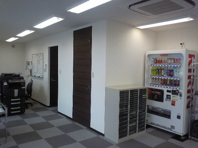伏古店移転オープン・大工事でした!_c0161601_23273388.jpg