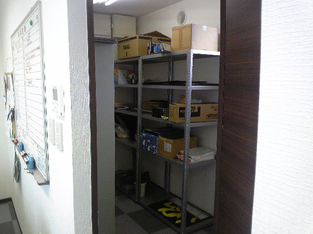 伏古店移転オープン・大工事でした!_c0161601_23281586.jpg