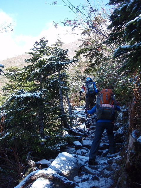 初雪の爺ケ岳・鹿島槍ヶ岳　その１_c0224989_17505357.jpg