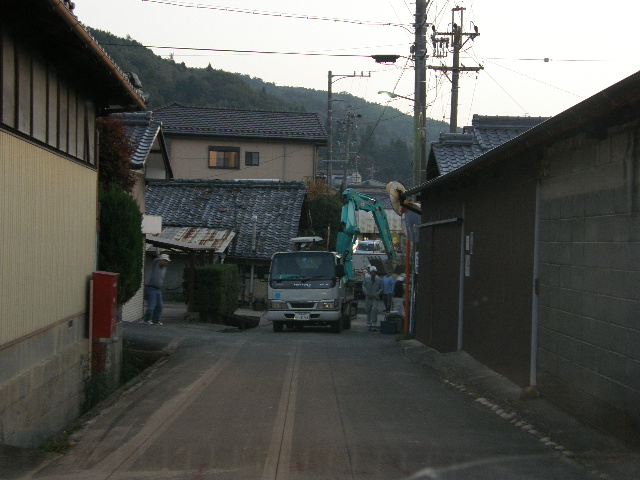 やって来ました公共工事_c0108198_17282851.jpg