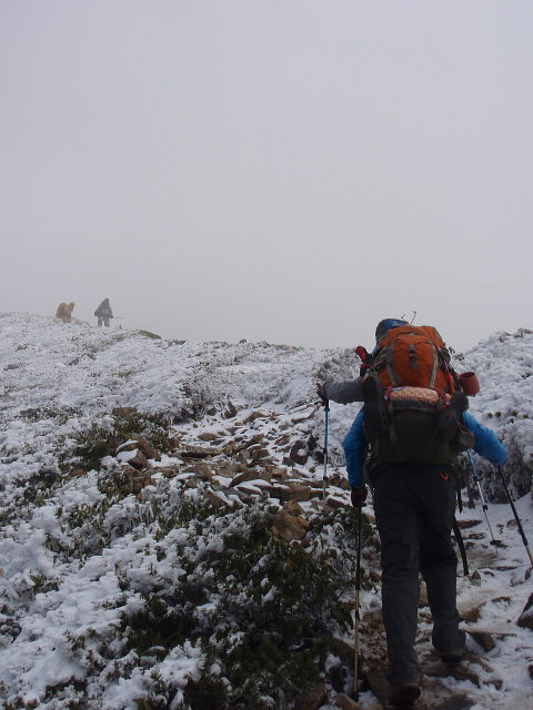 初雪の爺ケ岳・鹿島槍ヶ岳　その２_c0224989_1941485.jpg