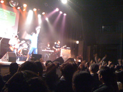 ライブへ_a0049695_2328354.jpg