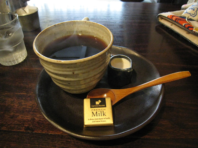 f0033510_2305241.jpg