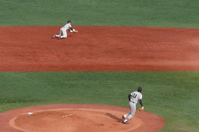 10月31日 東京六大学野球 早稲田大対慶應大_b0166128_1235233.jpg