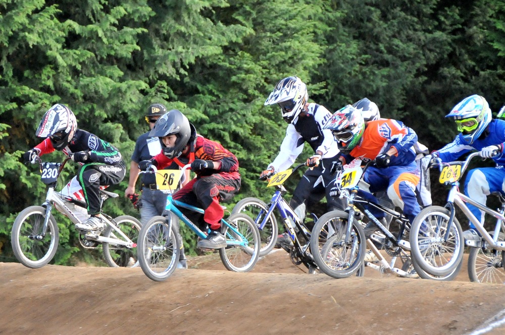 2009JBMXFジャパンシリーズ第4戦緑山VOL9：メン１７−２９、メン３０才オーバークラス決勝_b0065730_17251352.jpg